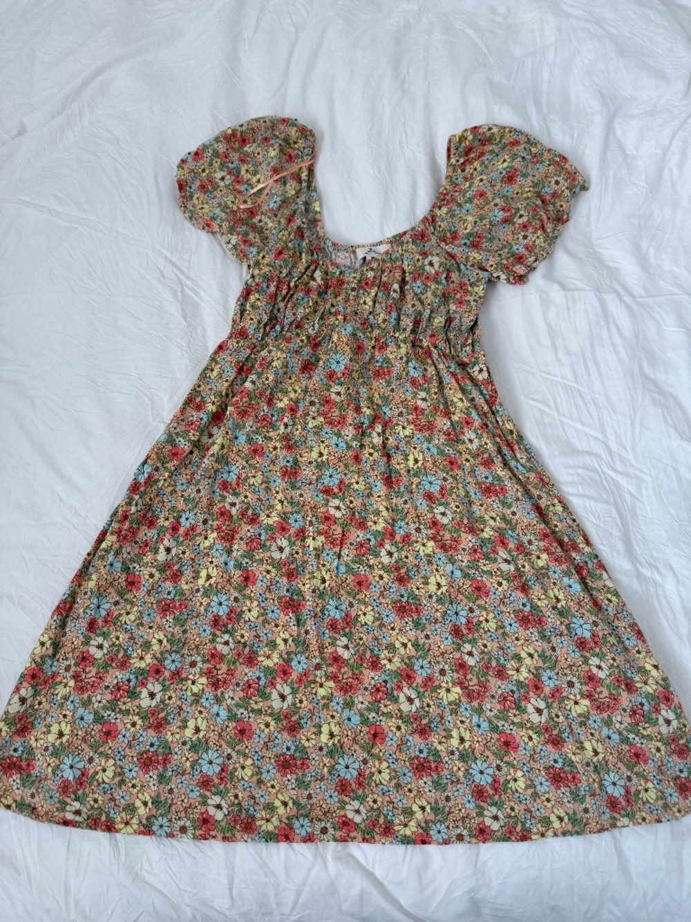 ripcurl floral dress   size medium   details: -no flaws  -mini dress